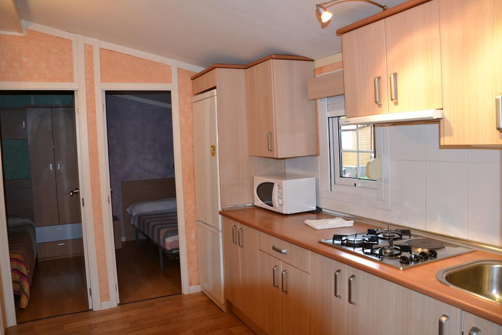 Camping Fuentes Blancas Burgo Esterno foto