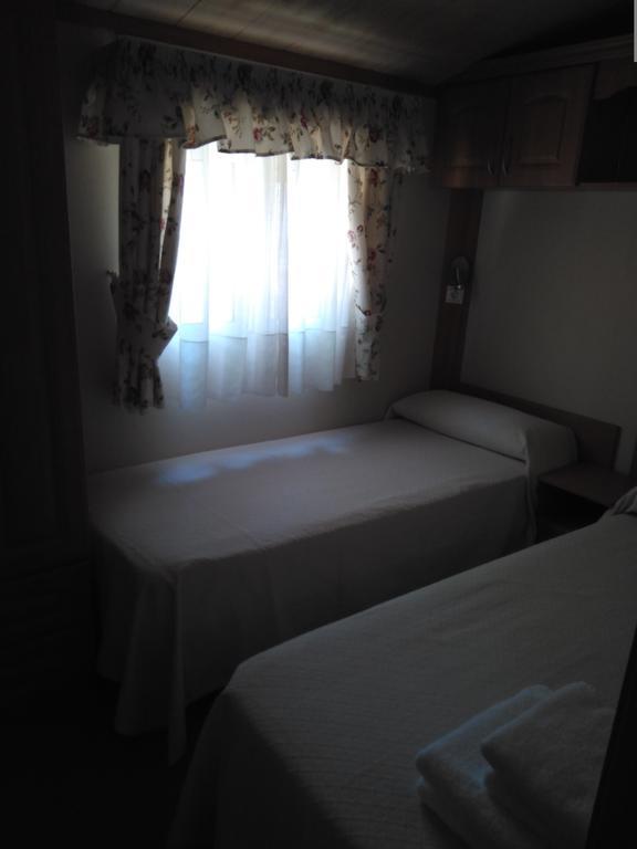 Camping Fuentes Blancas Burgo Esterno foto